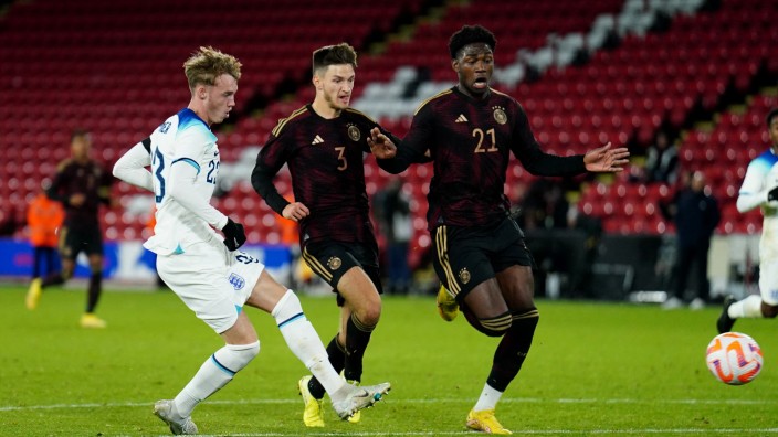 U21: Englands Cole Palmer trifft gegen die Deutsche Nationalmannschaft