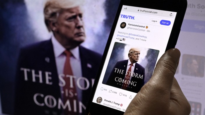 Truth Social: Ex-US-Präsident Donald Trump hat Truth Social gegründet, nachdem ihn der Kurznachrichtendienst Twitter Anfang 2021 verbannt hatte.