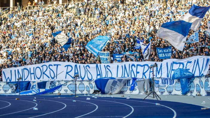 Affäre um Investor: Die Fans von Hertha BSC haben eine klare Botschaft für Investor Lars Windhorst.