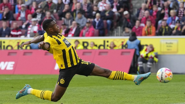 Champions League: Dortmunds besserer Stürmer? Youngster Youssoufa Moukoko macht Druck auf Anthony Modeste.