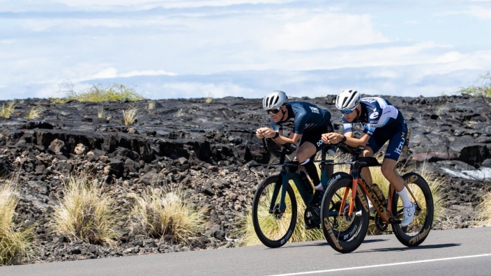 Triathlon auf Hawaii: Kräftemessen einer gut betuchten Kundschaft: Die Belgier Kenneth Vandendriessche und Pieter Heemeryck bereiten sich auf Hawaii für den Höhepunkt der Szene in dieser Woche vor.