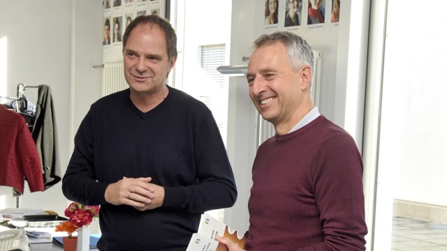 Woche der Demokratie: Puchheims Bürgermeister Norbert Seidl (rechts) im Gespräch mit SZ-Teamleiter Christian Hufnagel.