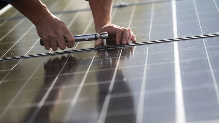 Klimaschutz: 488 Photovoltaik-Anlagen gibt es in Unterschleißheim. Die Bürgerinitiative wünscht sich mehr. Die Stadt plant auch viele.