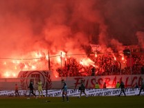 Nord-Duell in der Zweiten Liga: St. Pauli gewinnt brisantes Stadt-Derby