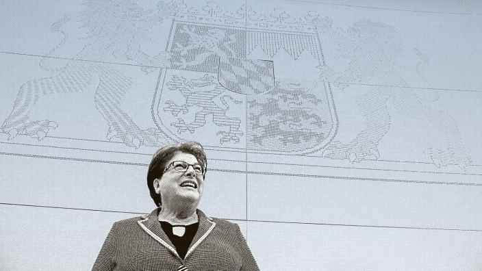 Barbara Stamm: Eine starke Frau aus Franken, die über Parteigrenzen hinweg Begeisterung statt Politikverdrossenheit ausgelöst hat: Barbara Stamm.