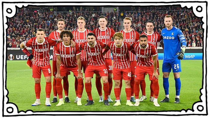 SZ-Kolumne "Bester Dinge": Die Spieler des SC Freiburgs posieren für die Kamera.