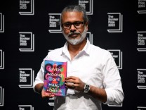 Booker Prize: Shehan Karunatilaka gewinnt mit Satire über das Übernatürliche