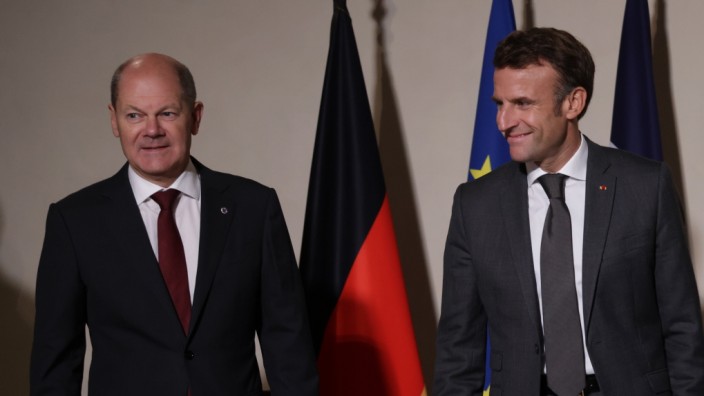 Regierungskonsultationen: Zahlreiche Irritationen: Kanzler Scholz und Präsident Macron Anfang Oktober in Prag.