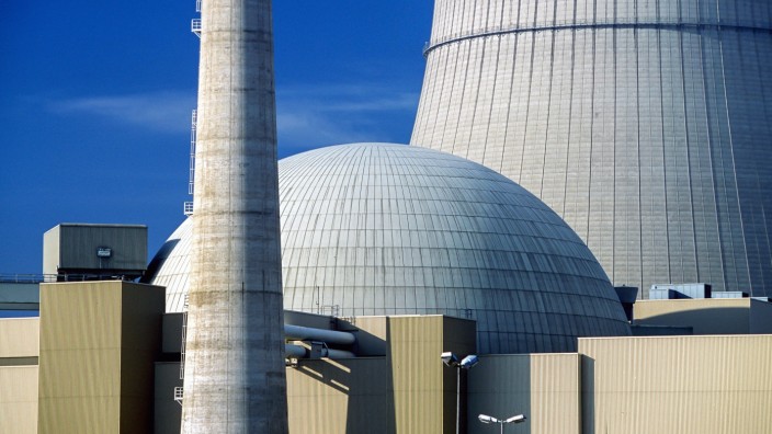 Atomkraft: Betreiber RWE bereitet schon den Streckbetrieb vor. 1,7 Terawattstunden Strom soll der Reaktor 2023 noch produzieren.