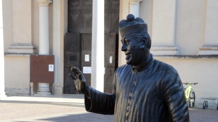 Kultur: Die Don-Camillo-Statue in Brescello.