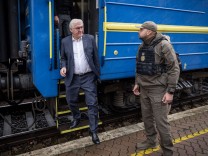 Besuch in der Ukraine: Steinmeiers doppelte Mission