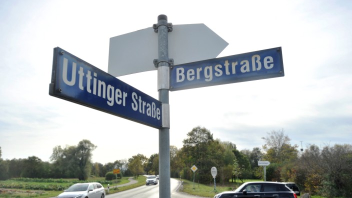 Kinderbetreuung: Auf einer Wiese nördlich von der Bergstraße in Schondorf sollen ein neuer Kindergarten und eine neue Krippe entstehen.