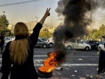 Proteste in Iran: “Es ist nicht die Zeit für Trauer, sondern für Wut”
