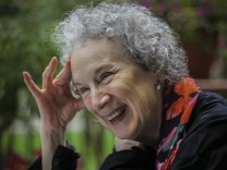 Margaret Atwoods Gedichte: „Innigst“: So viele Schwestern verloren