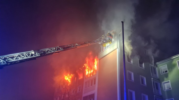 Würzburg: Die Feuerwehrleute konnten alle Bewohner in Sicherheit bringen.