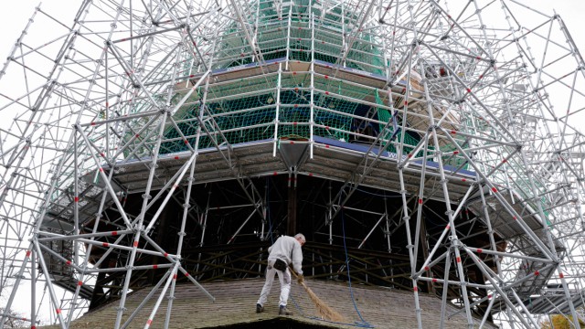 Englischer Garten: Sauber soll es natürlich auch sein, das neue Dach.