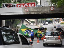 Nach Wahl in Brasilien: Bolsonaro: “Macht die Straßen frei!”