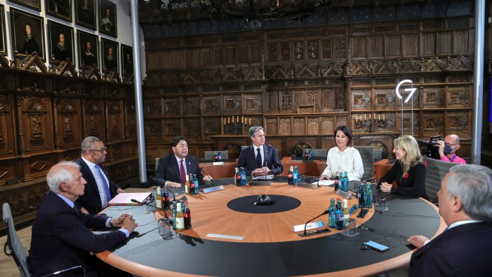 G-7-Außenministertreffen: Außenministerin Annalena Baerbock versammelte am Donnerstag im Friedenssaal zu Münster ihre Amtskollegen der G-7-Staaten. An diesem Ort wurde 1648 der Friede von Münster besiegelt.