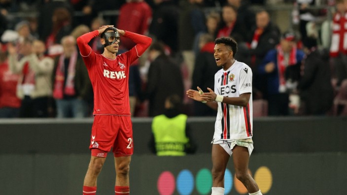 Europacup: Maskenmann ohne Fortune: Ellyes Skhiri (links) reagiert auf das unglückliche internationale Aus des 1. FC Köln.