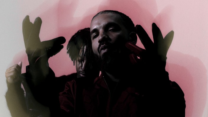 "Her Loss" von Drake und 21 Savage: Drogen dealen, mit Knarren fuchteln, geschundene Seele: Rapper 21 Savage (l.) kennt das aus dem echten Leben. Sein Kollege Drake nicht.