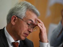 Bürgerentscheid: Frankfurter werfen OB Feldmann aus dem Amt