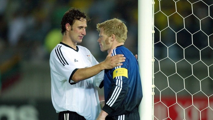 Marco Bode und Oliver Kahn im Interview: Marco Bode (links) und Oliver Kahn unterhielten sich schon als Profis über mehr als Fußball - nach dem verlorenen WM-Finale 2002 spendete der Bremer dem Münchner Torwart Trost.