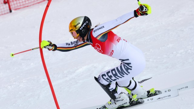 Ski alpin: Eine der wenigen Spitzenfahrerinnen bei den DSV-Frauen: Lena Dürr fuhr im vergangenen Winter vier Mal aufs Weltcup-Podest und gewann mit dem Team Olympia-Silber.