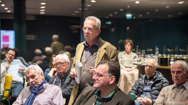 Gemeindeentwicklung: Der ehemalige BR-Chefredakteur Heinz Klaus Mertes verteidigt die Bürgermeisterin - und stellt die Rolle der Tutzinger Liste infrage.