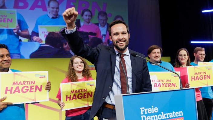 FDP in Bayern: Da war die Stimmung gut: Martin Hagen, Fraktionsvorsitzender der FDP im Bayerischen Landtag, bei seiner Wahl zum Spitzenkandidaten zur Landtagswahl 2023.