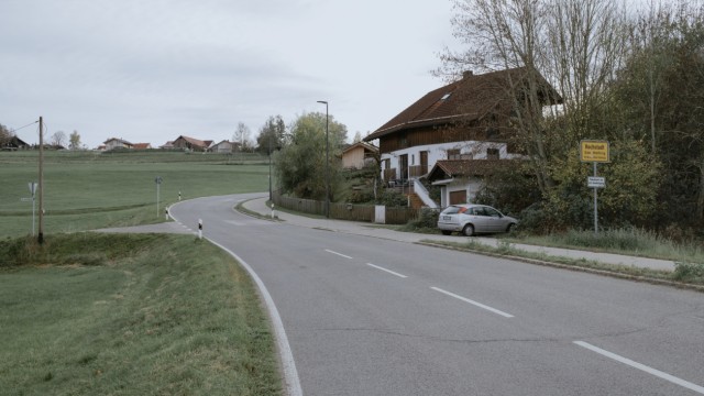 Wohnen im Landkreis Starnberg: Im Weßlinger Ortsteil Hochstadt kämpft Alexandra Beier um das Baurecht für sechs Tiny Houses auf einem Grundstück.