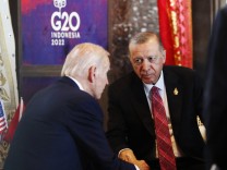 G-20-Gipfel: Biden spricht Erdoğan Beileid nach Anschlag aus