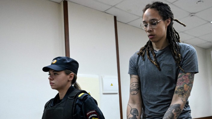 Gefangenenaustausch: Brittney Griner wurde wegen Besitzes eines Haschisch-Öls in Russland zu neun Jahren Straflager verurteilt.