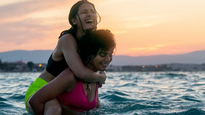 "Die Schwimmerinnen" bei Netflix: Nathalie und Manal Issa in "Die Schwimmerinnen".