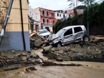 Ischia: Menschen nach Erdrutsch in Italien vermisst