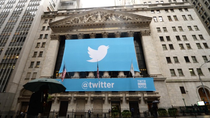 An alle Milliardäre da draußen: Achtung, Shoppingalarm: Twitter könnte bald wieder zum Verkauf stehen.