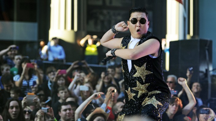 Leute: Psy, hier im Jahr 2012 auf dem Höhepunkt seines Erfolgs mit dem Lied "Gangnam Style".