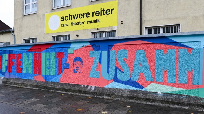 Die Mauer des Kreativquartiers Schwere-Reiter-Straße