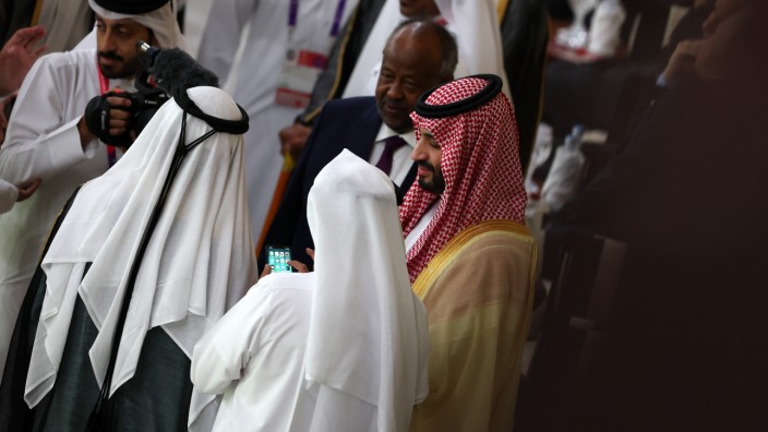 Fußball-WM in Katar. Saudi-Arabiens Kronprinz Mohammed bin Salman beim Eröffnungsspiel