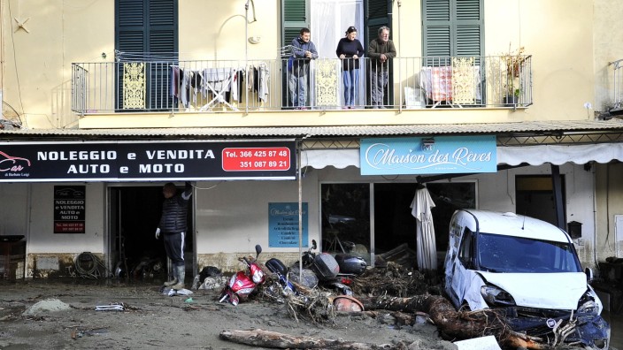 Ischia: Das zerstörte Casamicciola, der Ortsname steht in Italien als Synonym für Unheil