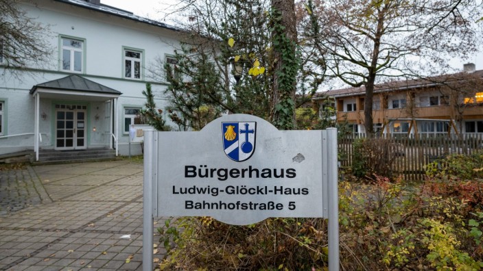 Ortsplanung: Das Ludwig-Glöckl-Haus war einst eine Schule und dient heute als Bürgerhaus. Doch das Gebäude ist marode.