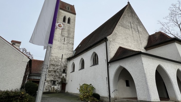 Fürstenfeldbruck: Mutterkirche der evangelischen Christen im Landkreis: 2027 feiert die Erlöserkirche in Fürstenfeldbruck ihr 100-jähriges Bestehen.