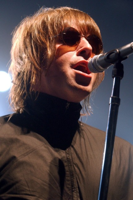 Oasis in München: Liam Gallagher von der britischen Band Oasis leistete sich eine Prügelei mit Folgen im Bayerischen Hof.