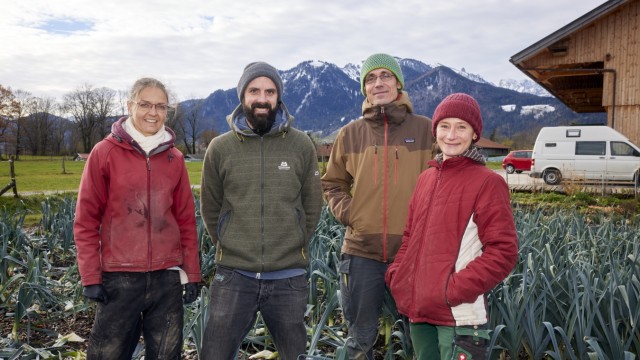 Lenggries: Tanja Bossert, Nick Fischer, Sebastian Girmann und Katerina Pohlova (von links) leiten die Genossenschaft.