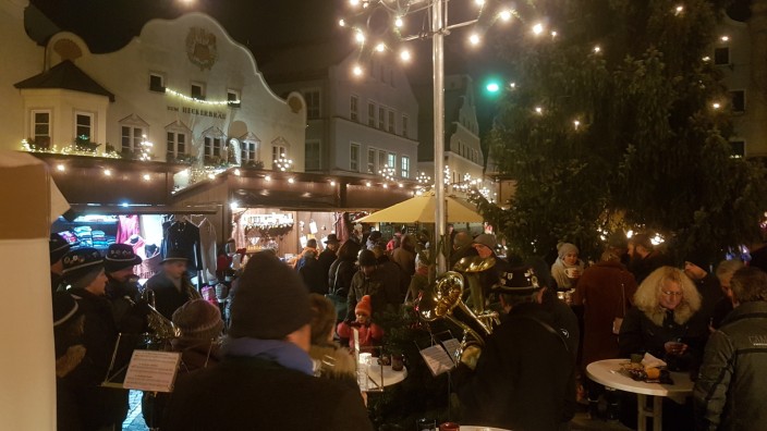 Weihnachtsmärkte im Landkreis: Seit dem Nikolaustag und noch bis 22. Dezember ist der Grafinger Christkindlmarkt jeden Tag geöffnet.