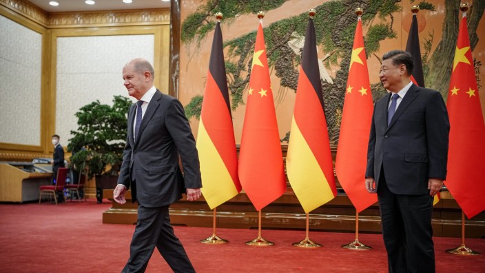 Bundesregierung: Der deutsche Umgang mit China wirkt nicht immer zielgenau. Kanzler Olaf Scholz während seines Besuchs bei Xi Jinping.