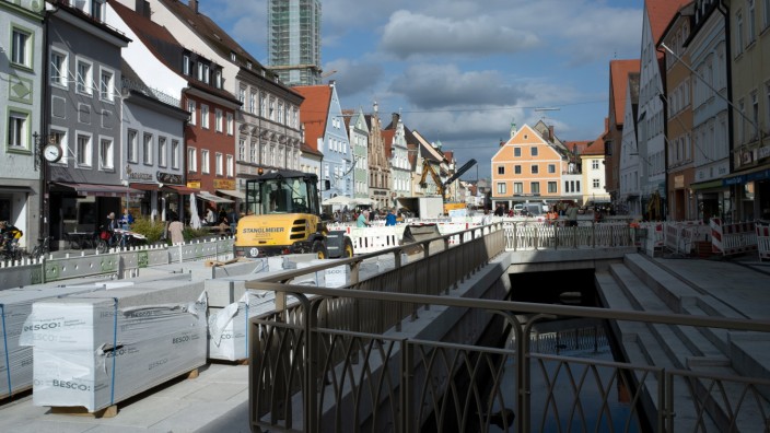 Finanzkrise in Freising: Die Sanierung der Innenstadt mit der Freilegung der Stadtmoosach ist eines der Großprojekte, die den Haushalt der Stadt nach wie vor belasten.