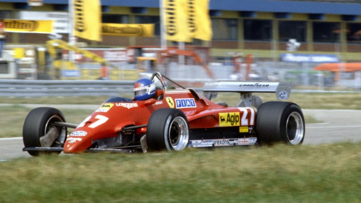 Formel 1: Der erste Triumph: Patrick Tambay mit seinem Ferrari auf dem Weg zum Sieg beim Großen Preis von Deutschland 1982 auf dem Hockenheimring.
