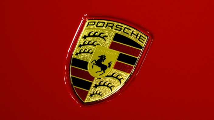 Porsche: Das klassische Porsche-Logo, das auf jedem Sportwagen der Firma zu finden ist.