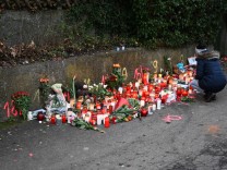 Tödliche Attacke in Illerkirchberg: Mutmaßlicher Messerangreifer wurde operiert und vernommen