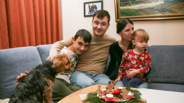 SZ-Adventskalender: Anastasias Familie aus der Ukraine ist bei einer Gastfamilie in Feldgeding untergekommen. Viel Platz haben die vier nicht - und für sechs wäre es erst recht zu eng.
